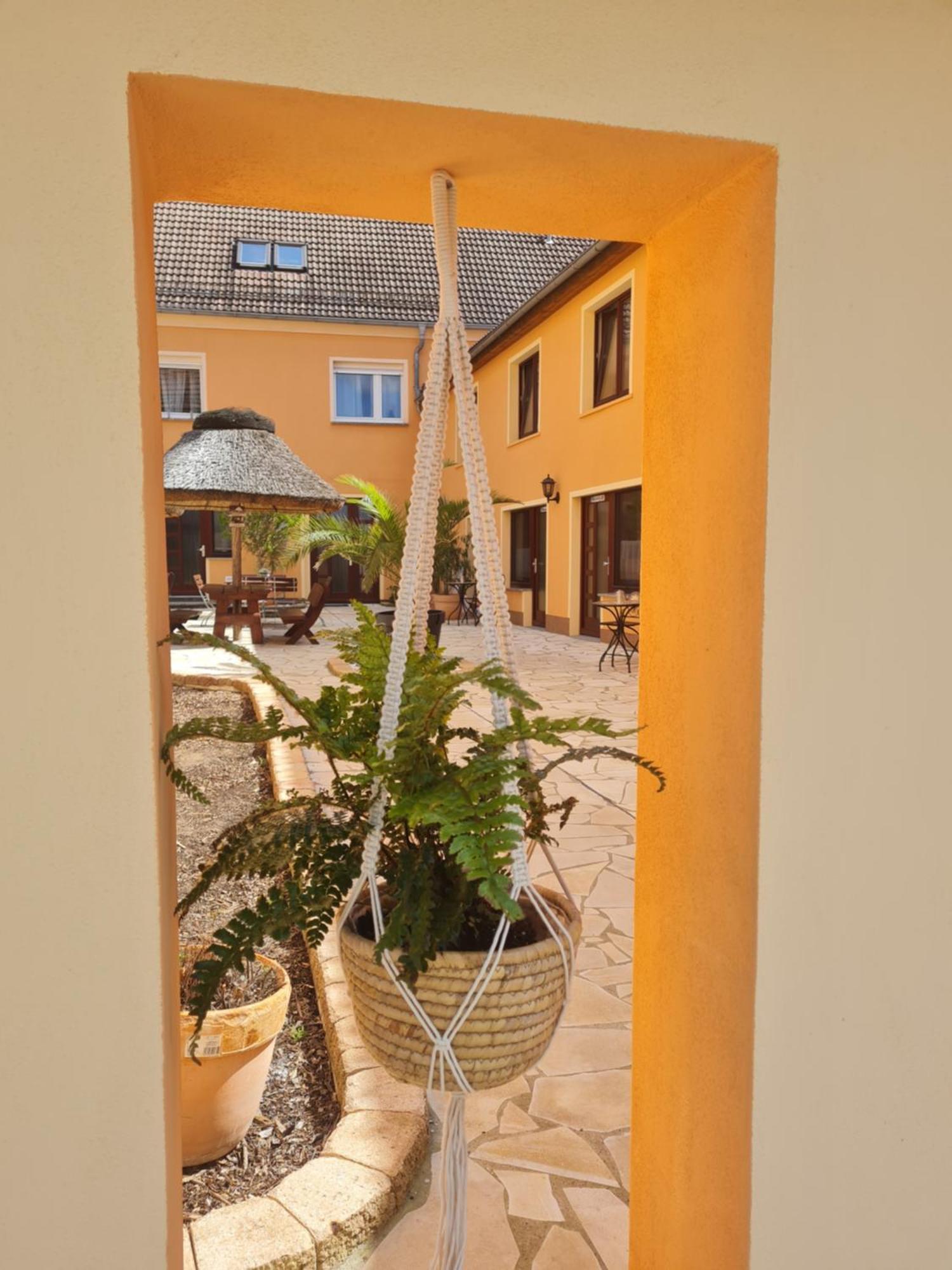 Pension Cubana Rothenburg  外观 照片